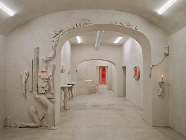 A Sensory Bar Experience in Rome : Meet “Far Bar”